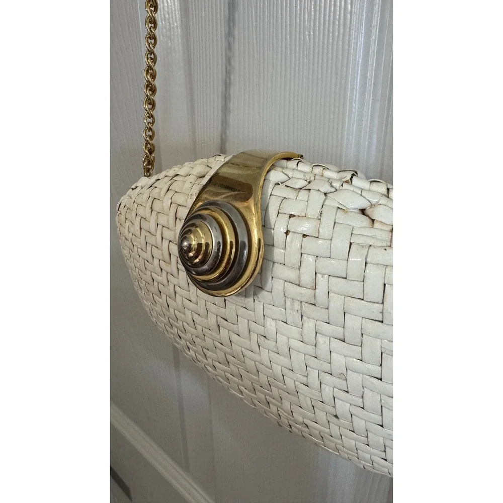 Rodo Italy Cream Woven Wicker Clutch Purse Gold Chain Vintage Old Money Classic